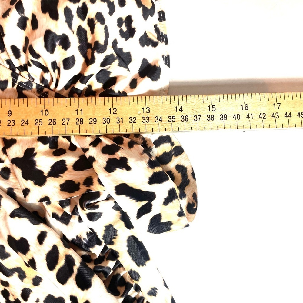 Summer Mae Leopard Print Ruffle One-Piece Swimsuit Crisscross Back Sz. Med. - Picture 4 of 10